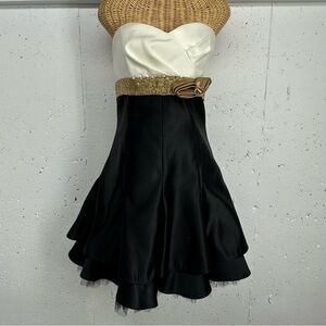 Vintage Jessica McClintock for Gunne Sax size 9 Black Strapless Layered Dress